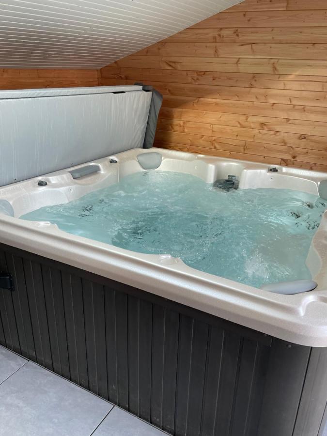 Magnifique Corps De Ferme Renove Avec Jacuzzi Villa Hillion Eksteriør billede